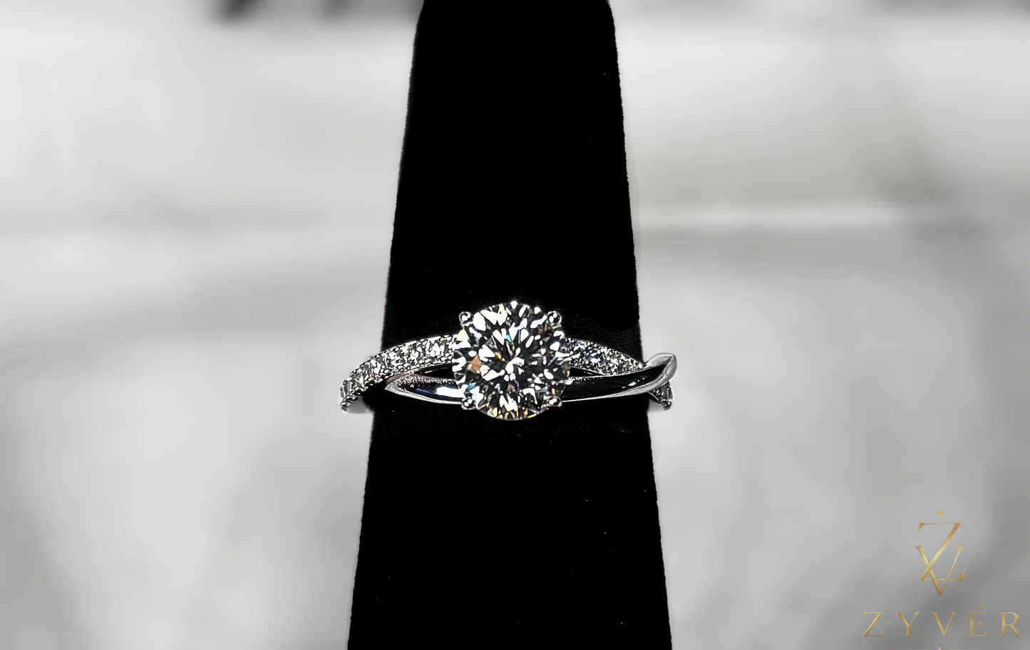 1ct Round Cut Moissanite Ring